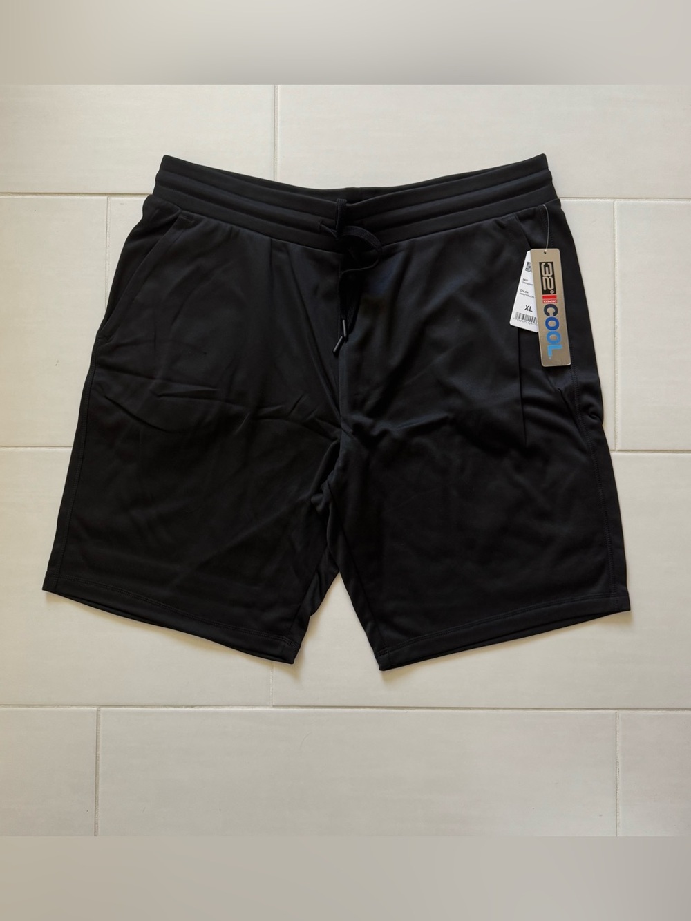 NWT Men's 32 degree Cool Shorts XL